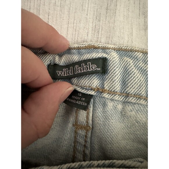 Wild Fable Womens Super High Rise Cutoff Shorts Size 16 Button Fly Mom Short - Picture 5 of 9